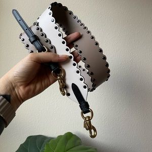 Coach scallops novelty strap